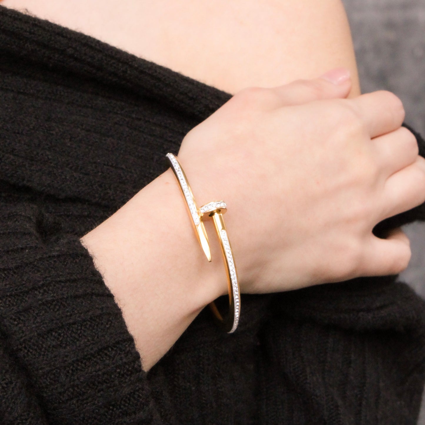 Pulsera Clavo Oro