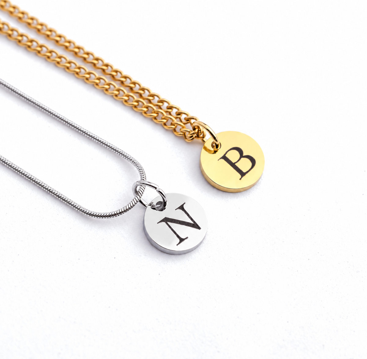 2 Collares grabados con iniciales Plata y Oro
